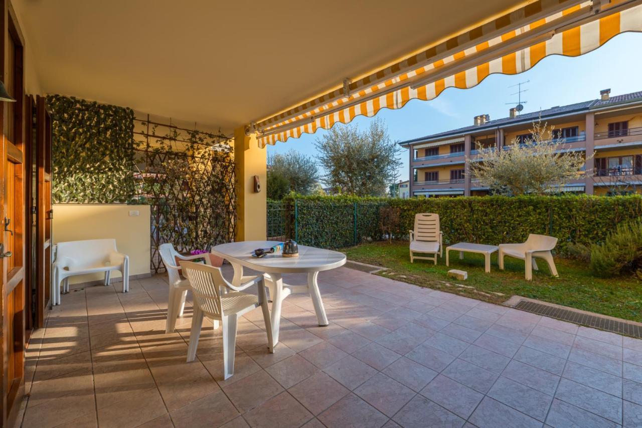 Gardappartamenti Tito Speri Pool And Garden Sirmione Exterior foto