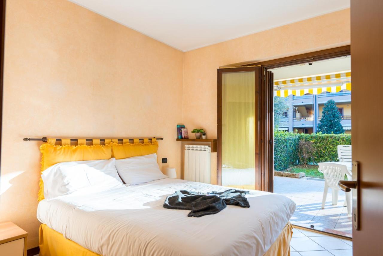 Gardappartamenti Tito Speri Pool And Garden Sirmione Exterior foto